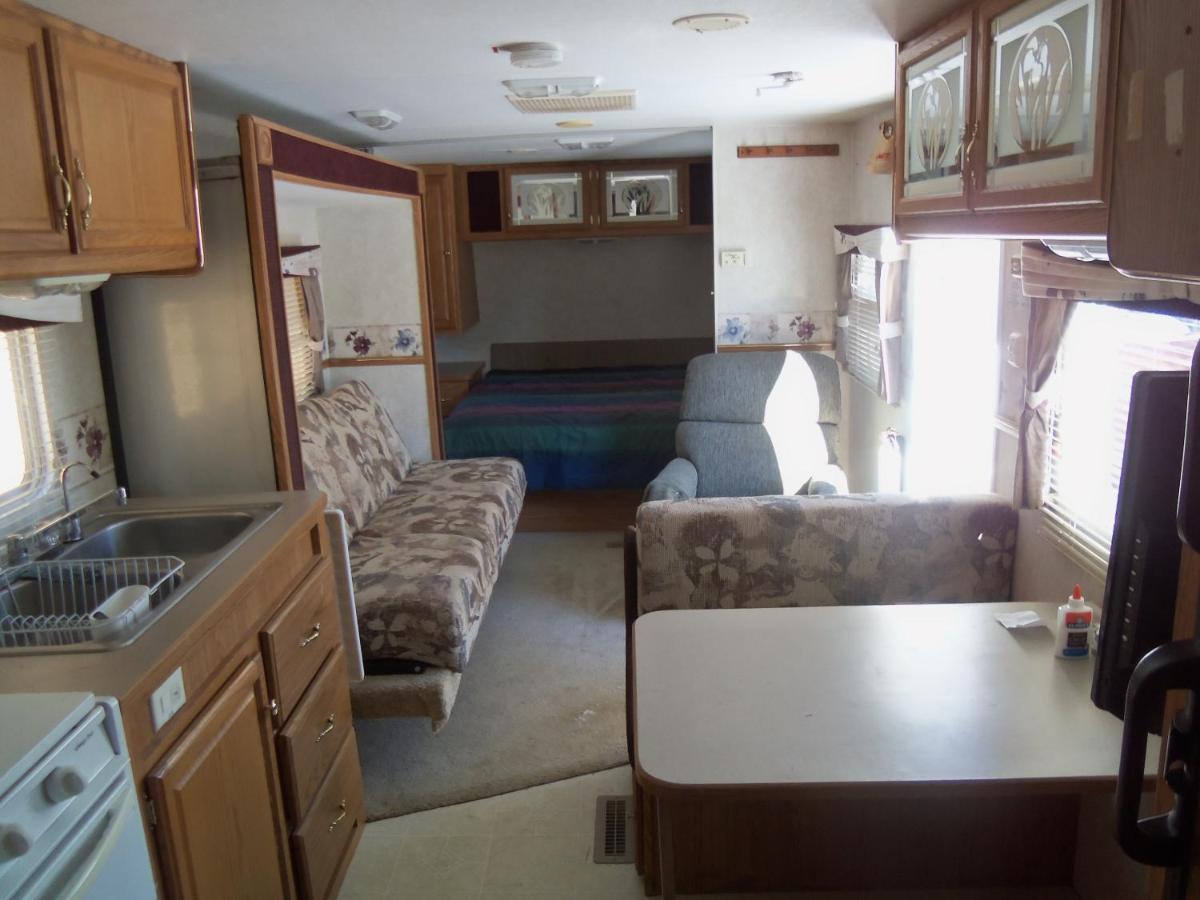 A Comfortable Place To Rest Or Play At Fort Myers Beach Rv Resort 麥爾茲堡 外观 照片